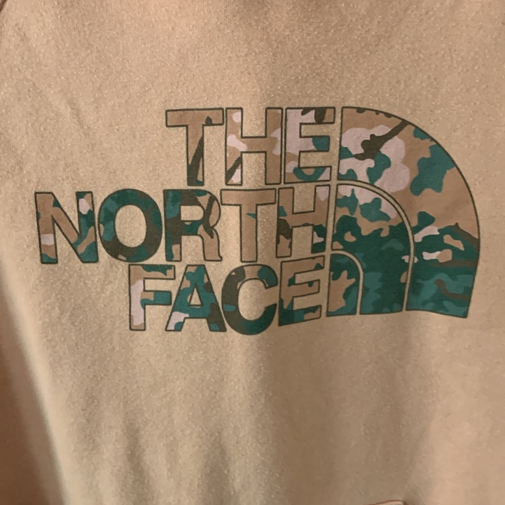 The North Face Light Pink Logo Hoodie Pullover - Picture 4 of 8